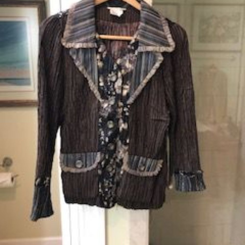 Brown crinkle fabric Alberto Makali jacket with contrasting trim